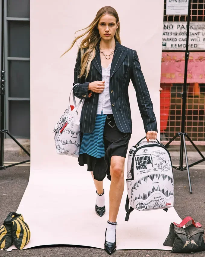 Mochila «DREAMS» de la Semana de la Moda de LONDRES