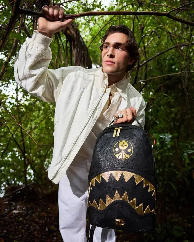 Mochila FOUNDATION «FIT FOR A KING»