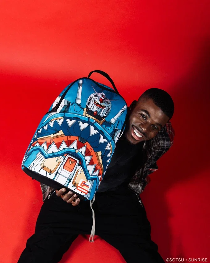 MOCHILA GUNDAM SHARK DLXSR