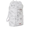 MOCHILA HILLS CON ESTAMPADO DE TIBURÓN (BLANCA)