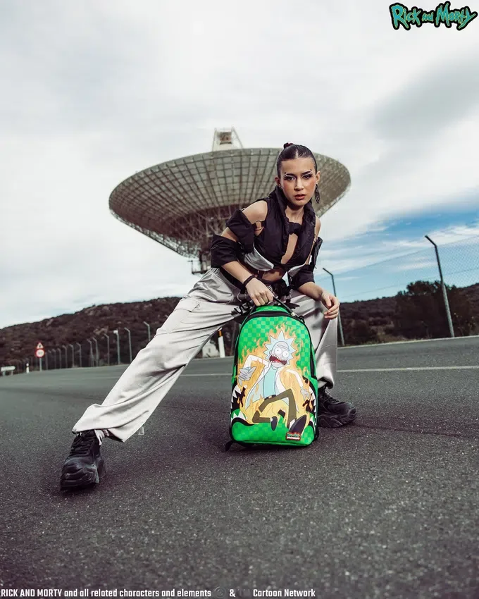 Mochila «INTO THE FURY» de RICK & MORTY (DLXV)