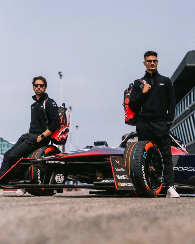 Mochila LED FORMULA-E PORSCHE