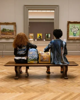 Mochila «MET VAN GOGH: CAMPO DE TRIGO CON CIPRESES»