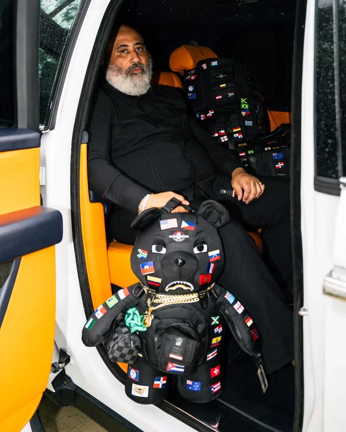 Mochila MONEYBEAR con banderas del mundo de JAMES FIRST CLASS