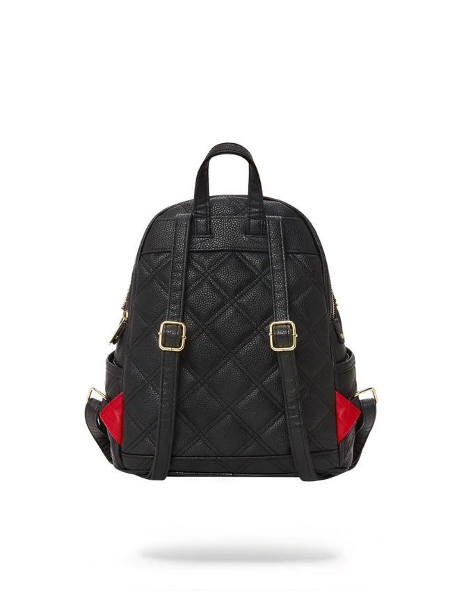 MOCHILA NOIR QUILT CON CADENA DORADA Y MOTIVO DE TIBURÓN SALVAJE