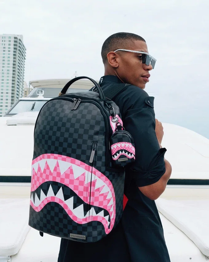 Mochila QUATTRO «Sharks in Candy»