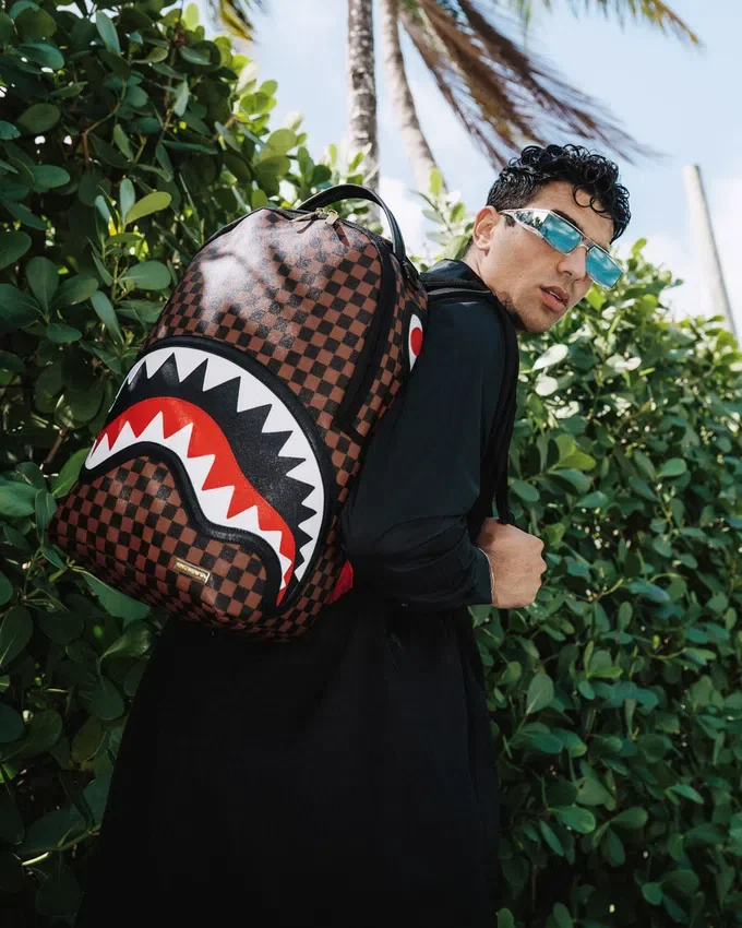 Mochila SAWTOOTH SHARKS IN PARIS DLXSV