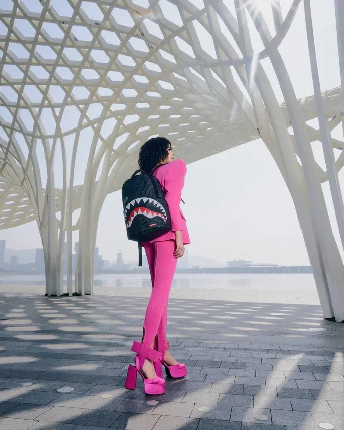 MOCHILA SHARK CENTRAL DOUBLE TROUBLE DLXSV