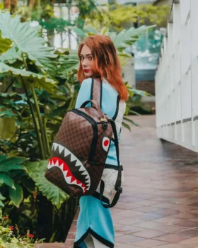 MOCHILA SHARKS AND SKULLS (DLXV)