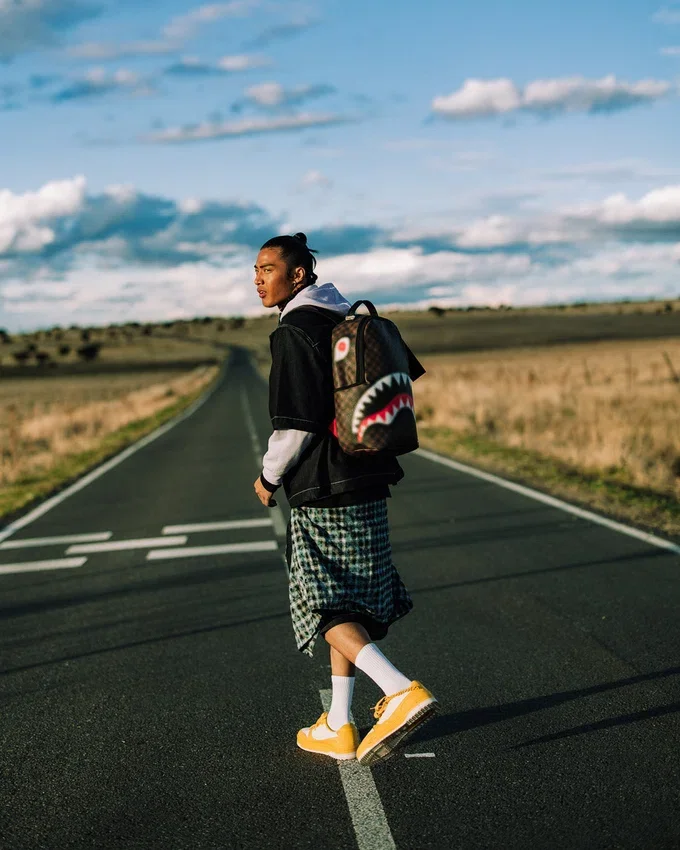 Mochila «Sharks in Paris Blur Effect»