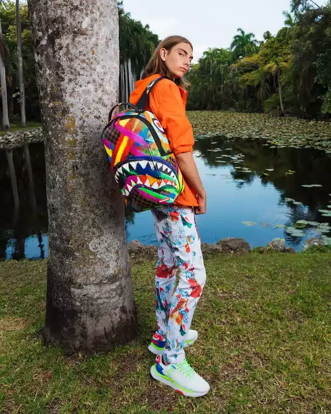Mochila «Sharks in Paris City Streaks» (DLXV)