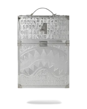MOCHILA SPACE CASE CHATURANGA SHARK