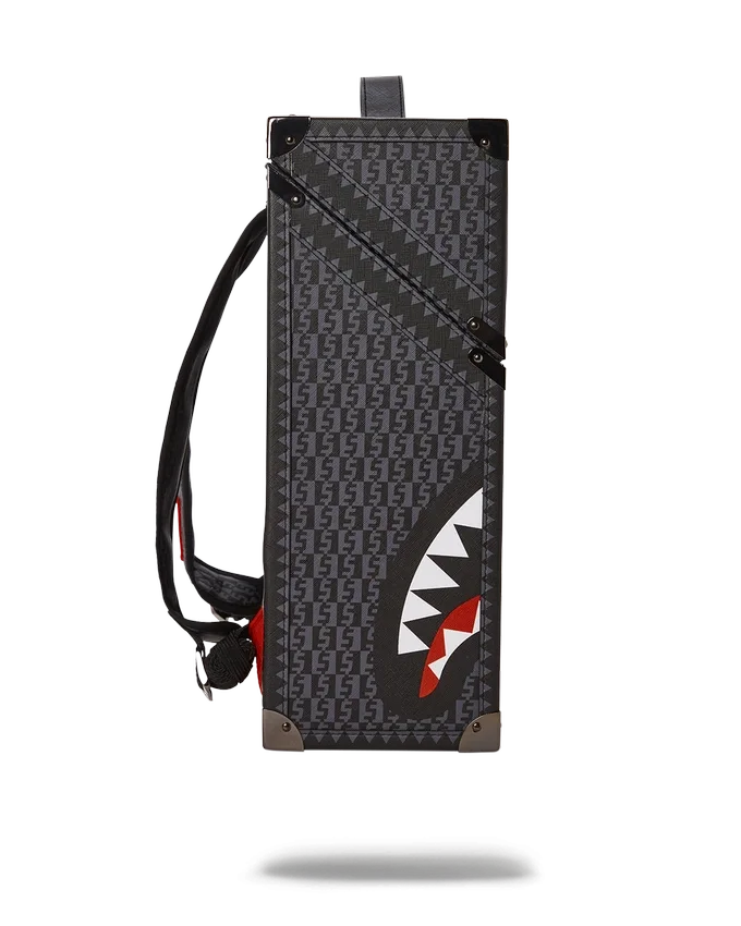 MOCHILA SPRAYGATTI REVV CHATURANGA SHARK 1900