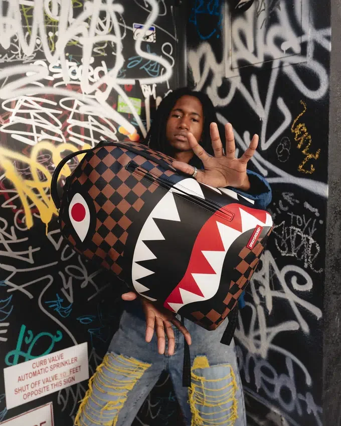 Mochila THE HANGOVER SHARK