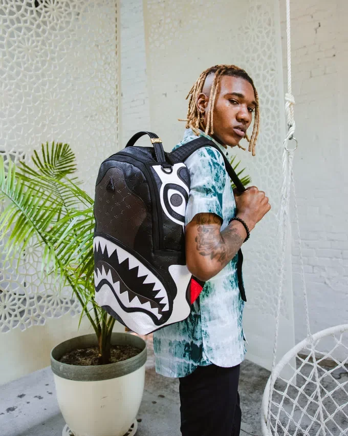 MOCHILA V.V.I.P. (DLXV)