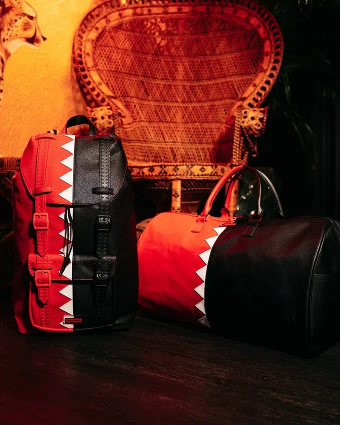 MOCHILA VERTICAL SHARK CUT & SEW HILLS