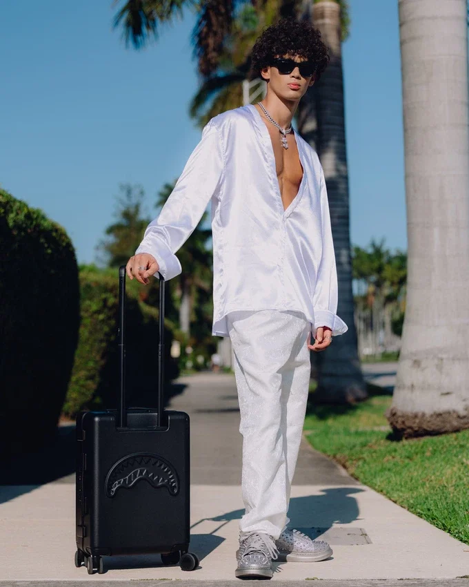 MONEYBEAR MOGUL EQUIPAJE DE MANO DE CARCASA RÍGIDA (NEGRO)