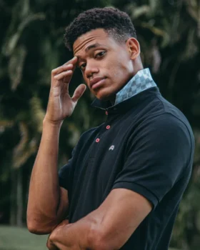 POLO «ROSE ALL DAY» DE ALGODÓN PIMA FABRICADO EN PERÚ