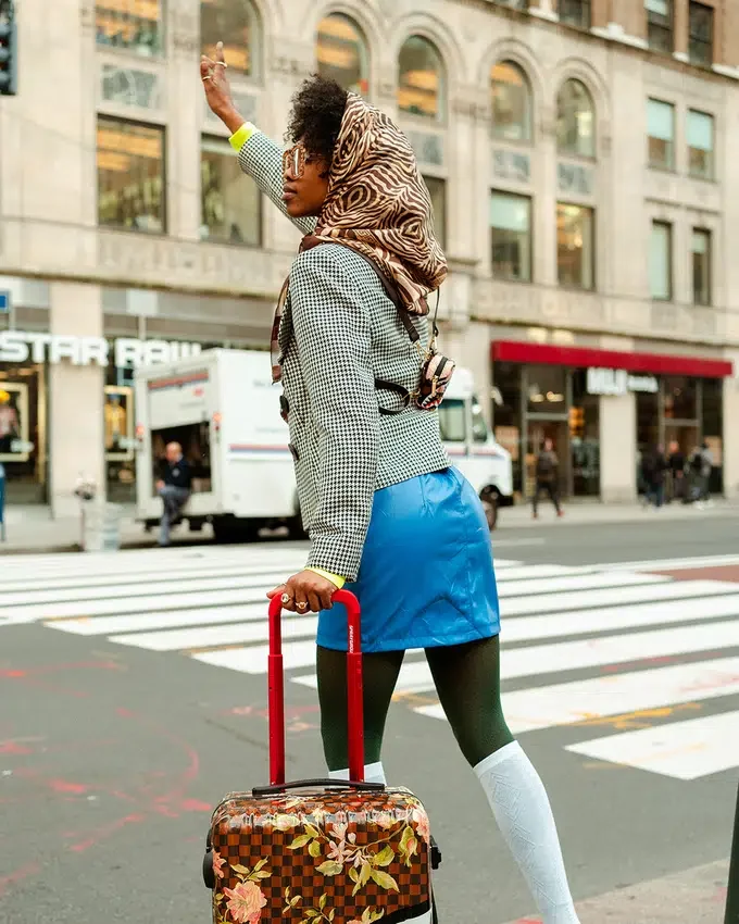 SHARKFLOWER: LA Mochila MÁS PEQUEÑA DEL MUNDO