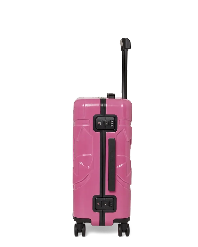 SORBET STUNNA: EQUIPAGE DE MANO DE CARCASA RÍGIDA SHARKITECTURE