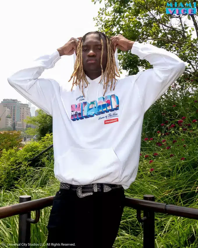 SUDADERA CON CAPUCHA MIAMI VICE (BLANCA)