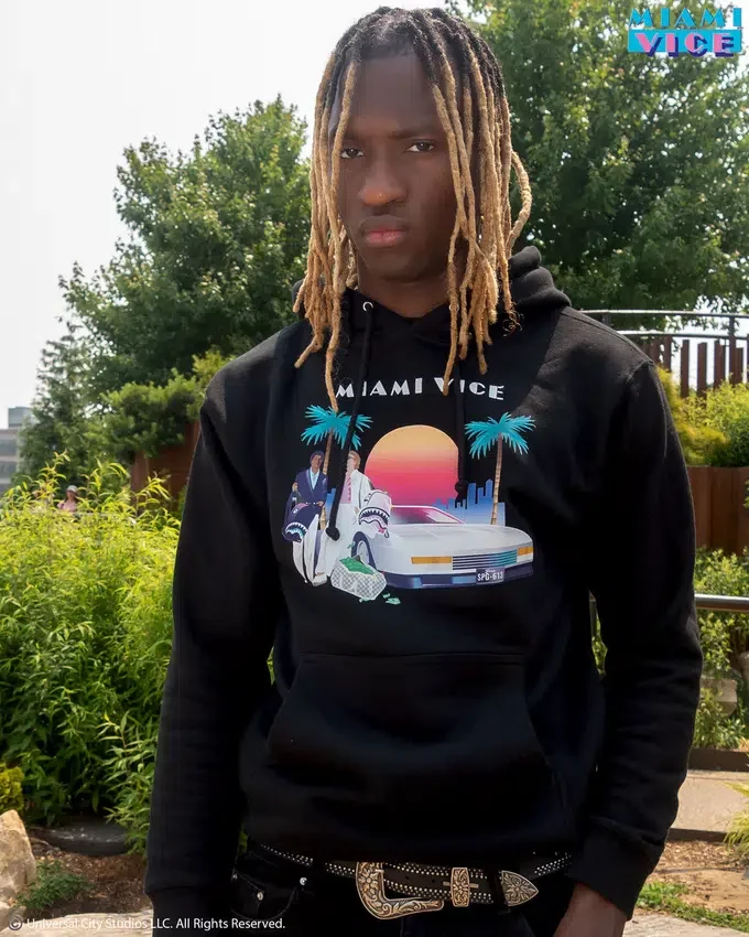 SUDADERA CON CAPUCHA MIAMI VICE (NEGRA)