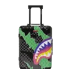 THE WILD ONE: EQUIPAGE DE MANO DE CARCASA RÍGIDA SHARKNAUTICS